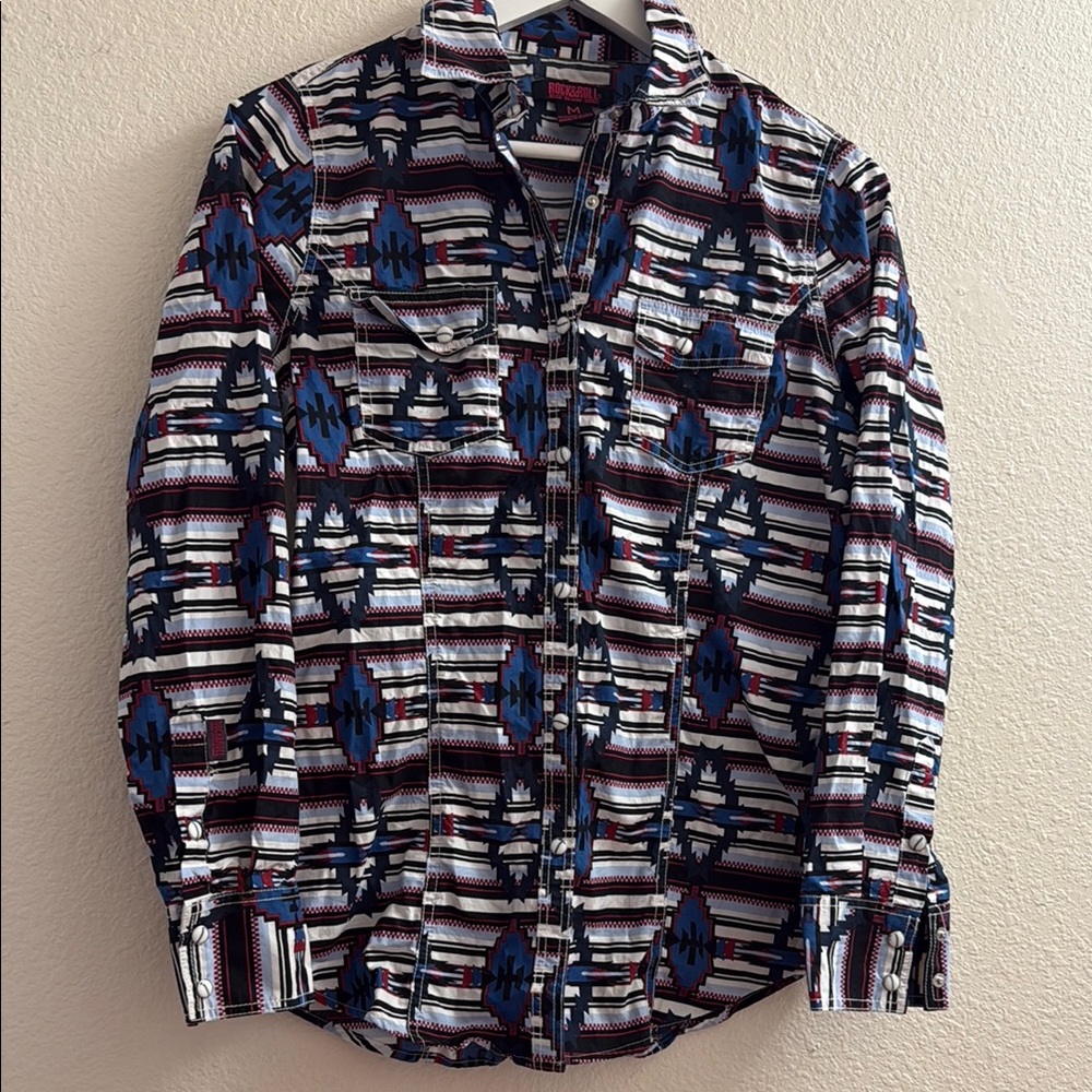 Rock & Roll Cowgirl Blue and White snap Button Down Shirt size M